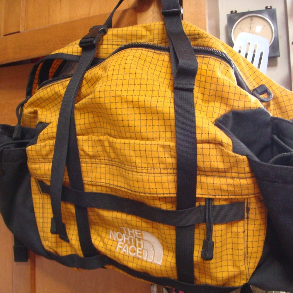 THE NORTH FACE LUMBAR HIKING/MOUNTAIN BIKE WAIST PACK